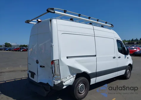 2019 Mercedes-Benz Sprinter 2500 High Roof V6/Standard Roof V6 z USA, uszkodzony, nr VIN WD4PF0CDXKT000722
